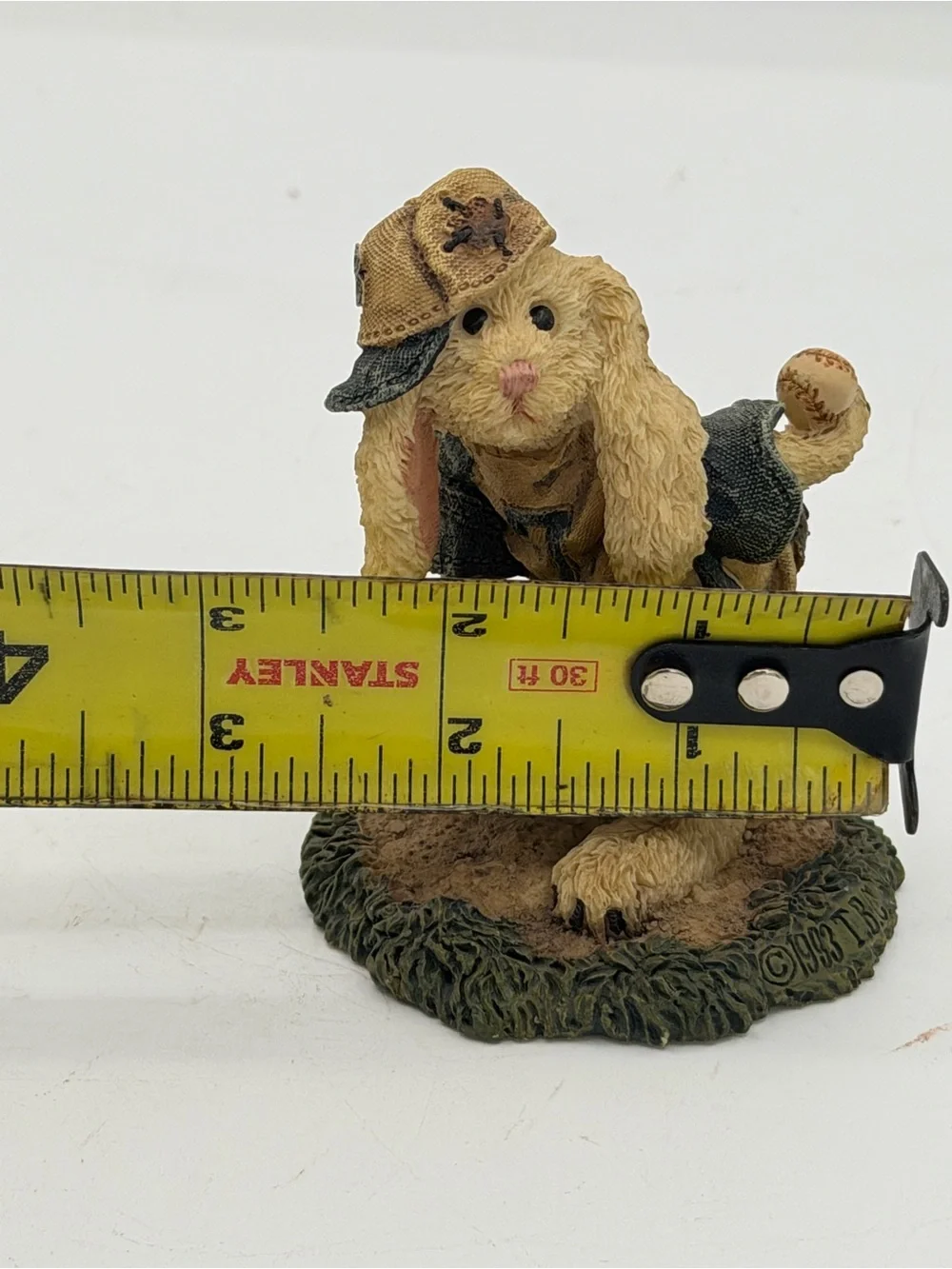 Boyds Bears & Friends Lefty On the Mound #2253 Baseball Bunny Figurine 1994